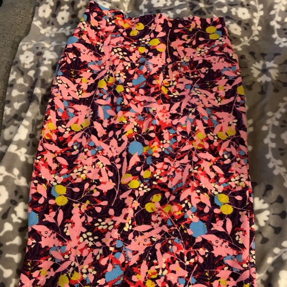 Lularoe Cassie xs - Picture 2 of 2